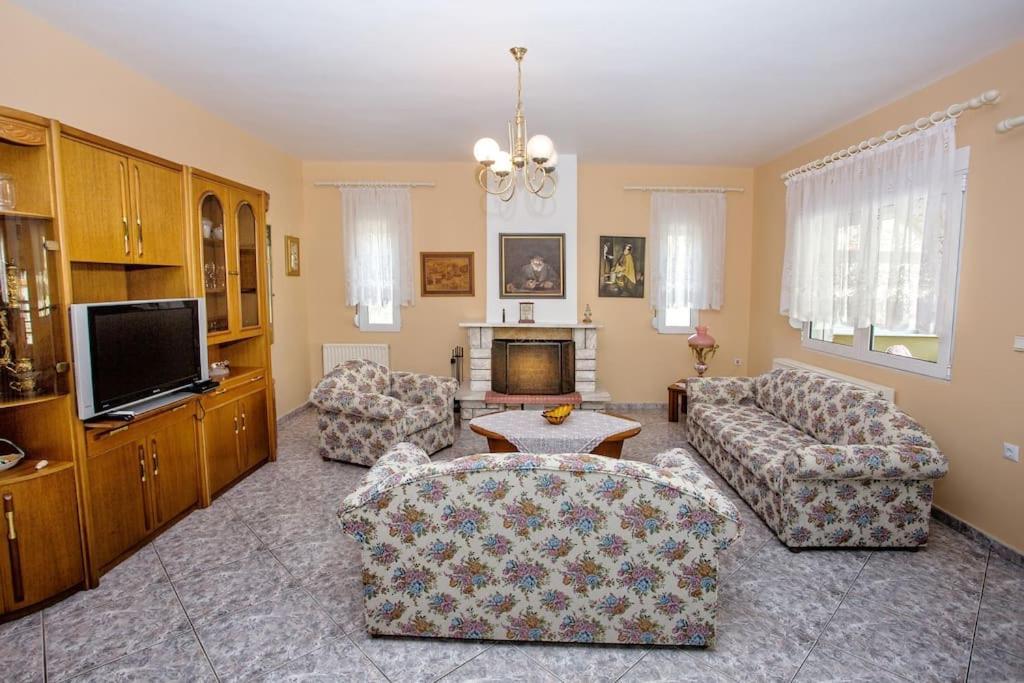 Myrsini' S House Villa Néa Péramos Exteriör bild