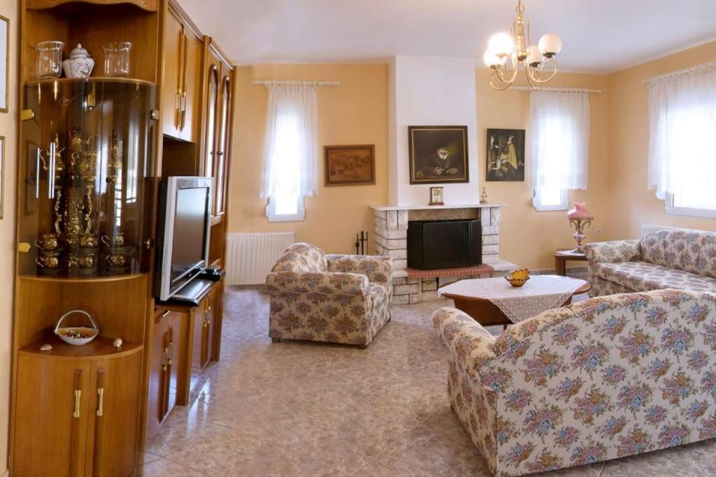 Myrsini' S House Villa Néa Péramos Exteriör bild